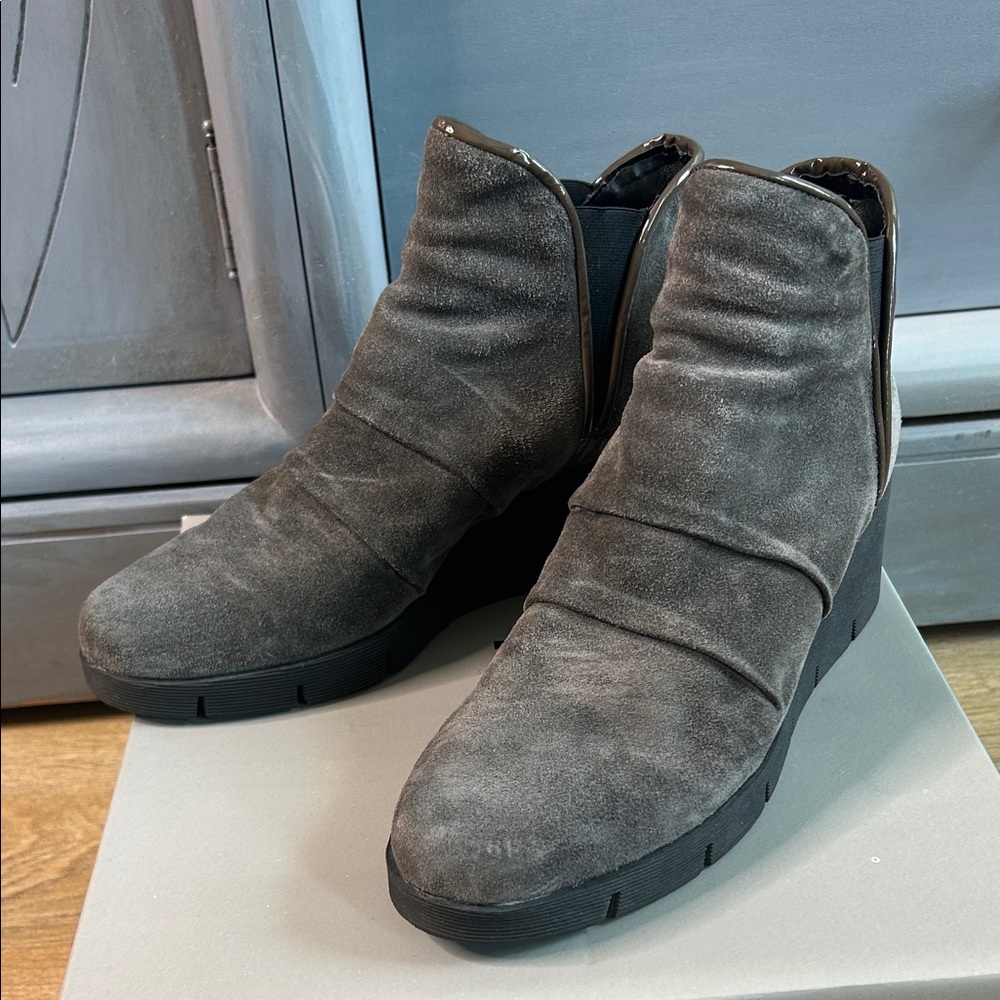 THE FLEXX Gray Suede Wedge Ankle Boots - Picture 3 of 6